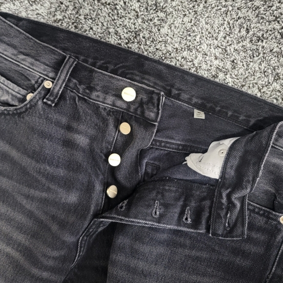 FEAR OF GOD ESSENTIALS mens Tapered Jeans in grey charcoal - Picture 8 of 10